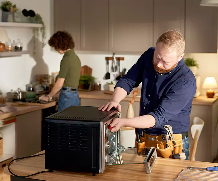 Top-Rated Oven Specialists: Your Certified Oven Repair Technician Crew in Lowell, MA